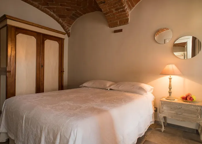 Acini Sparsi Pensión Montalenghe