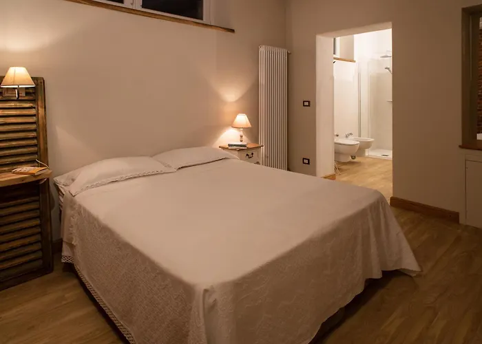 Acini Sparsi Гостевой дом Montalenghe